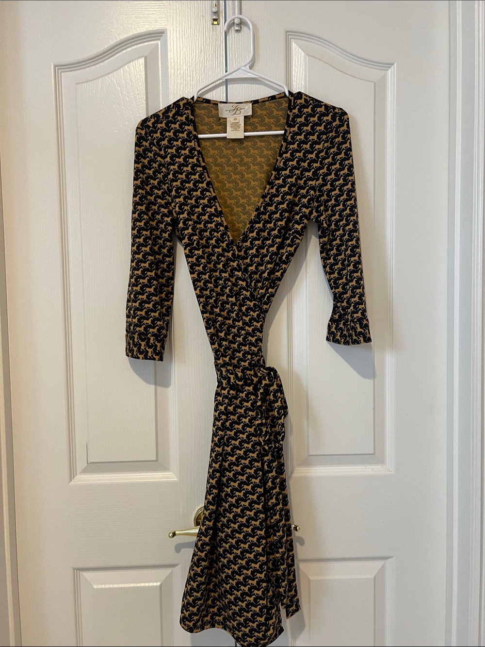 Cutest horse pattern wraparound dress XS Black and camel